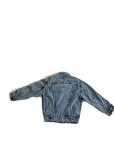 Load image into Gallery viewer, Medium Wash 3/4 Sleeve Denim Jacket