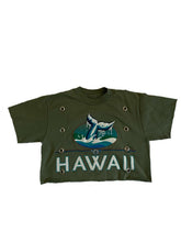 Load image into Gallery viewer, Hawaii Cropped Grommet Tee