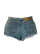 Load image into Gallery viewer, Two Toned Light Wash Denim Shorts