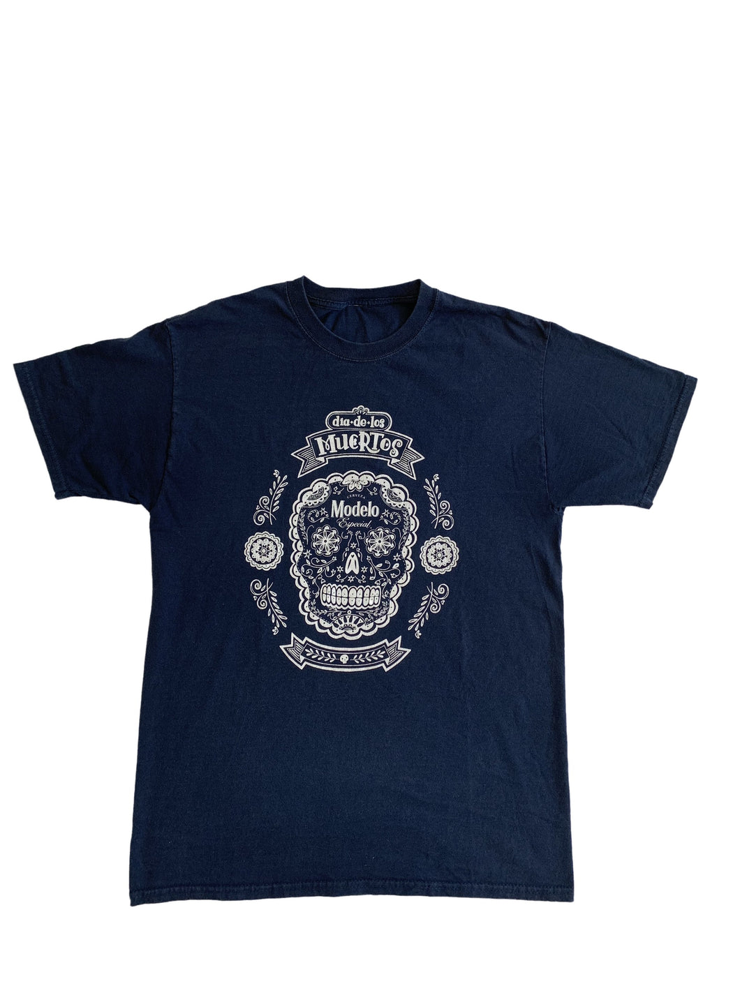 Modelo Tee